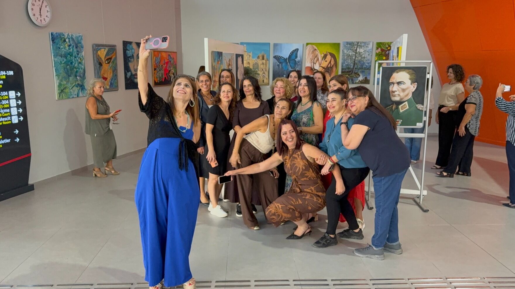 Mavi Firca Ercan Havalimani Sergi (1).1