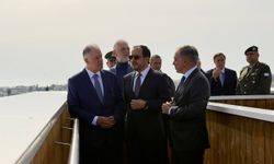Güney Kıbrıs’ı Ziyaret Eden Yunan Cumhurbaşkanı, Rum Liderle Lefkoşa’da Sınır Hattını Gezdi