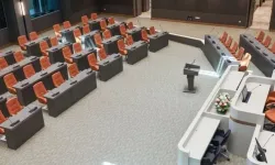 Genel Kurul, yeni binada da vaktinde toplanamadı!