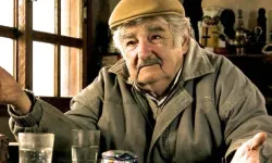 Uruguay’ın eski devlet başkanı Jose Mujica hayatını kaybetti: ‘Köpeğimin yanına gömülmek istiyorum’ demişti