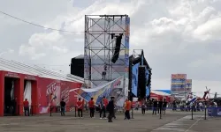 TEKNOFEST KKTC’de reklam platformu devrildi: 2 kişi yaralandı!