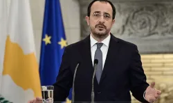 Rum basını: Hristodulidis 'tutuklamalarla Kıbrıs sorunundaki son ümit ışığını da söndürüyor'