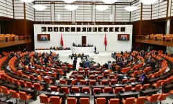Özgür Özel hakkında "Cumhurbaşkanı'na hakaret" gerekçesiyle hazırlanan dokunulmazlık dosyası TBMM'de