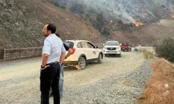 Hristodulidis: İtfaiye ekipleri ve tüm güçlerle yangınla mücadeleden çok tahliyeye odaklanıyoruz