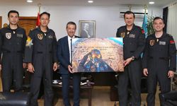 Bakan Ertuğruloğlu, SOLOTÜRK pilotlarını kabul etti