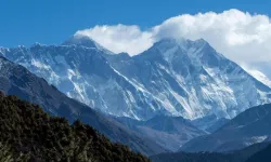 Everest Dağı'nda 10 yıl sonra bir ilk