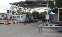 Güney Kıbrıs’ta yeni geçiş uygulaması: KKTC kimliğine izin yok!
