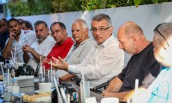 Erhürman, Gazimağusa’da esnafla buluştu