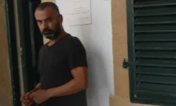 Turist vizesiyle ülkeye gelen zanlı, bir galeriden tehditle para talep etti