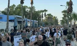 Limasol yangını için ilk protesto yürüyüşü Limasol'da düzenlendi: Binler sokağa indi