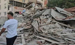 Balıkesir Sındırgı'da 6,1 büyüklüğünde deprem: 1 kişi hayatını kaybetti, 29 kişi yaralandı