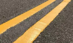 Dipkarpaz-Zaferburnu ve Gazimağusa-İskele yolunda yol çizgi boyası çalışması