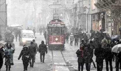 İstanbul'a yeniden kar geliyor!
