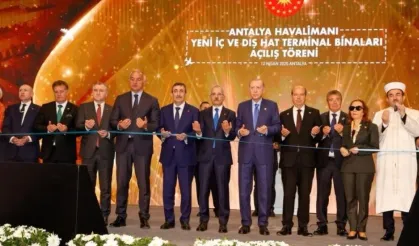 KKTC heyeti, Antalya Havalimanı yeni iç ve dış hat terminal binalarının açılışına katıldı