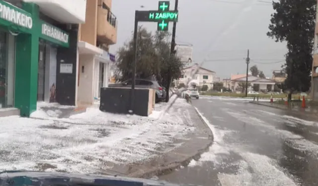 Sağanak yağmur yine Güney Kıbrıs'ı vurdu!