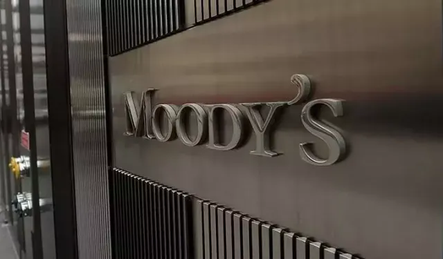 Moody’s, Güney Kıbrıs’ın yatırım notunu yükseltti