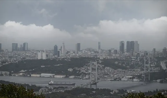 İstanbul'da sağanak ve rüzgar etkili oluyor