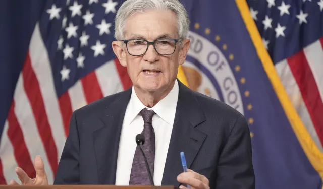 Fed faiz oranını sabit tuttu