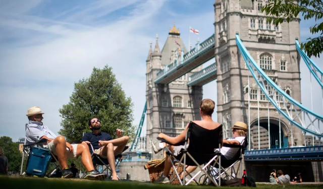 Londra’daki sıcak hava dalgası 263 can aldı