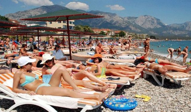Güney Kıbrıs’ta temmuz ayında turist sayısında yüzde 6,9 artış