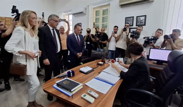Erhürman, Resmi Adaylık Başvurusunu Yaptı