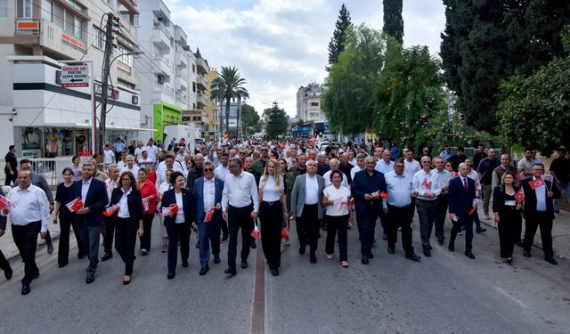 Başkent Lefkoşa’da “Cumhuriyet Korteji” düzenlendi…