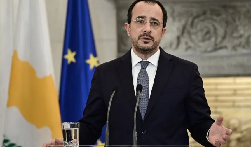Rum basını: Hristodulidis 'tutuklamalarla Kıbrıs sorunundaki son ümit ışığını da söndürüyor'