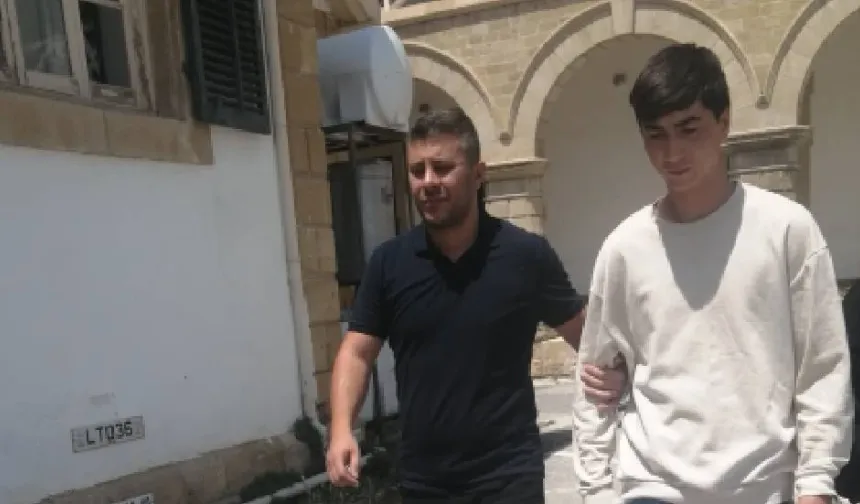 Ülkemizde neler oluyor böyle! Tuvalet penceresinden girdi, ev sahibini darp etti
