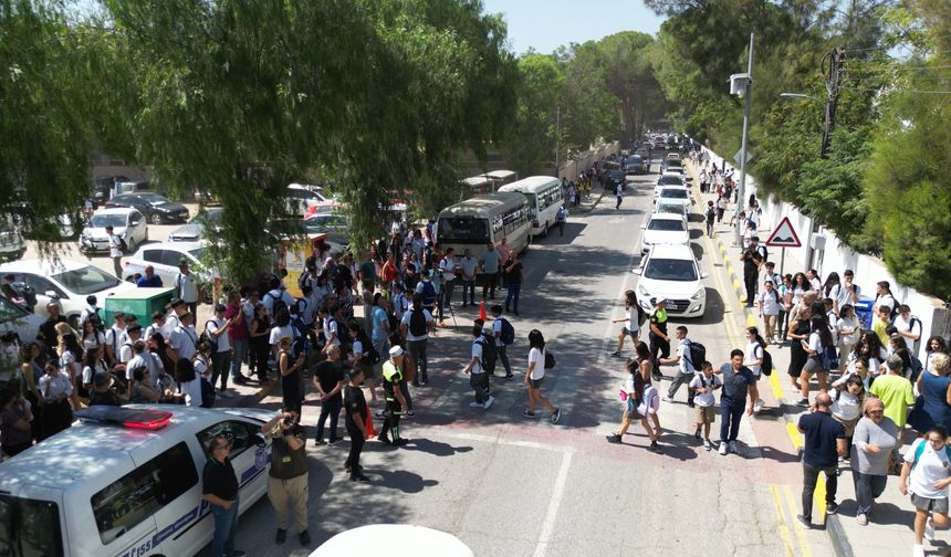 “Güvenli Okul Projesi”... Polis ekiplerinden okul çevrelerinde drone destekli denetim