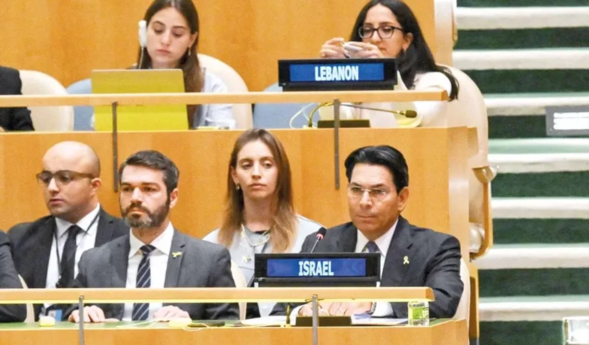 İsrail’e BM’de tokat gibi karar: 142 ‘Evet’, 10 ‘Hayır’, 12 ‘Çekimser’