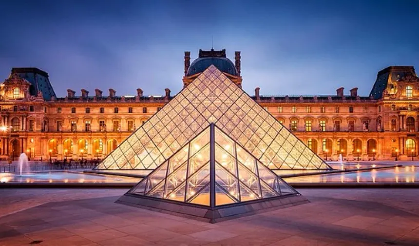 Louvre soygununda çalınan mücevherlerin değeri: 88 milyon euro