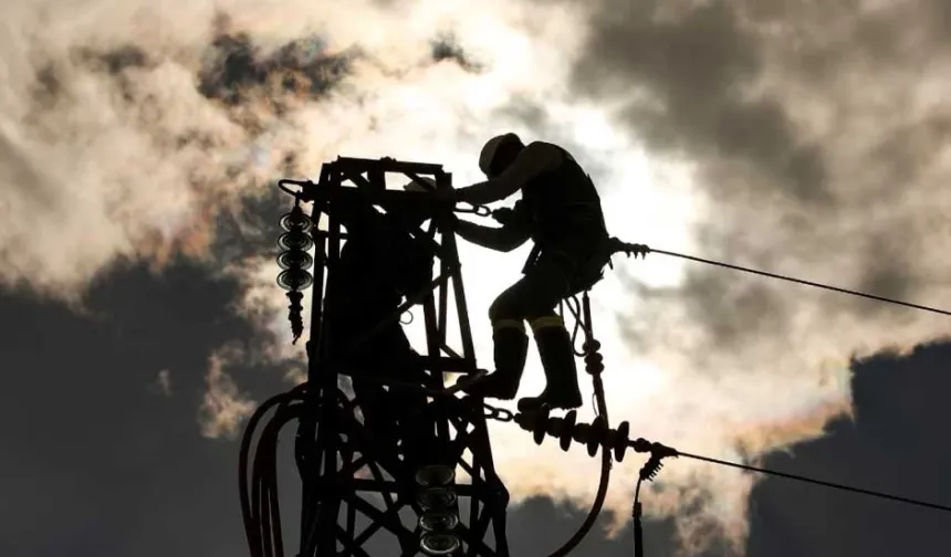 ADA GENELİNDE ELEKTRİK YOK. YİNE ARIZA...