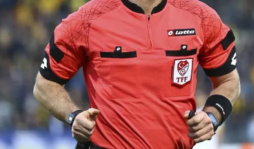 Türkiye'de futbolda bahis operasyonu: 17 hakem ve 2 kulüp başkanı dahil 21 kişi hakkında gözaltı kararı